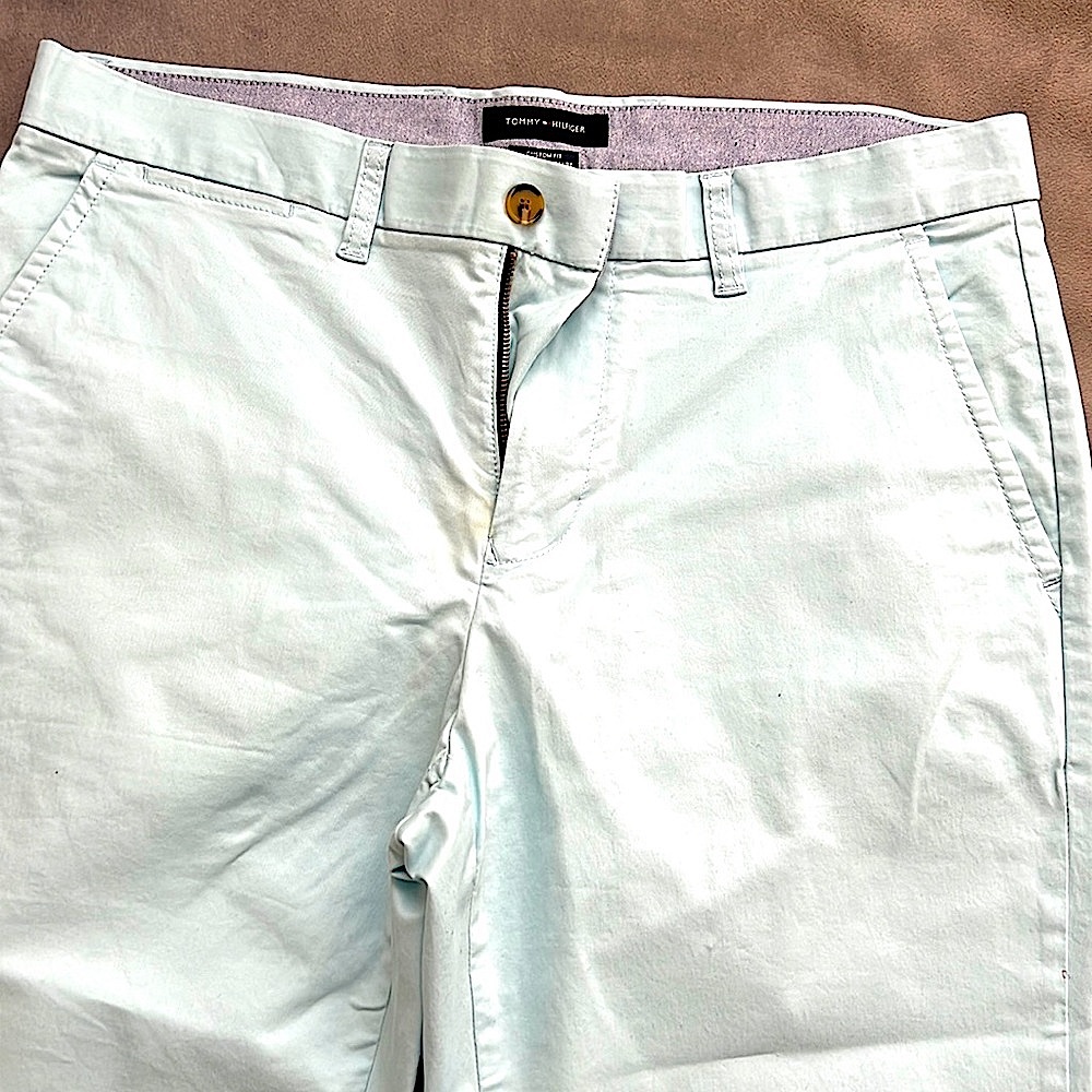 Tommy Hilfiger | Light Sky Blue Chinos | Never Worn |Like New | Size 34W x 32L |